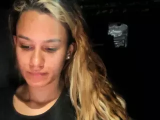 SamanthaWatsonn's Live Sex Cam Show