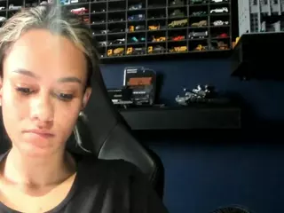 SamanthaWatsonn's Live Sex Cam Show