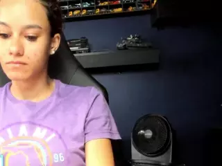 SamanthaWatsonn's Live Sex Cam Show