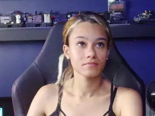 SamanthaWatsonn's Live Sex Cam Show