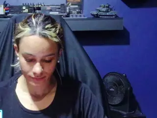 SamanthaWatsonn's Live Sex Cam Show