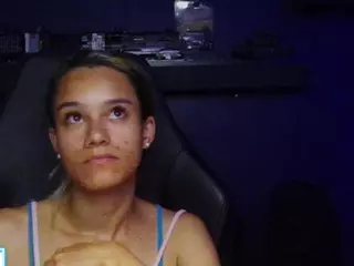 SamanthaWatsonn's Live Sex Cam Show