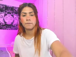 soy-sarah's Live Sex Cam Show