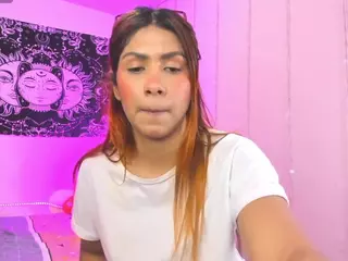 soy-sarah's Live Sex Cam Show