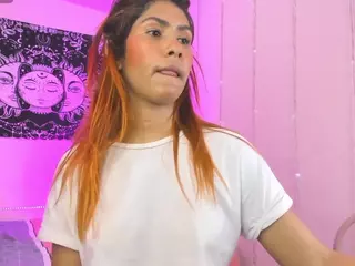 soy-sarah's Live Sex Cam Show