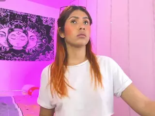 soy-sarah's Live Sex Cam Show