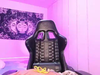 soy-sarah's Live Sex Cam Show