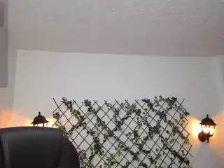 hanaLatif's Live Sex Cam Show