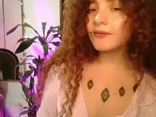 Merida-Red's Live Sex Cam Show