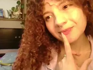 Merida-Red's Live Sex Cam Show