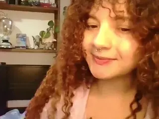 Merida-Red's Live Sex Cam Show