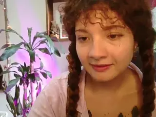 Merida-Red's Live Sex Cam Show