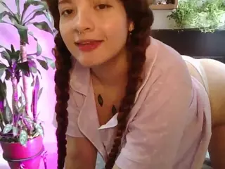 Merida-Red's Live Sex Cam Show