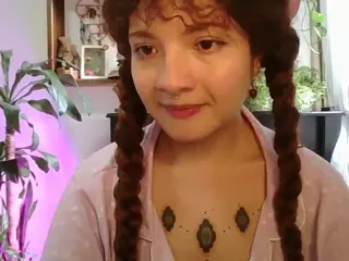 Merida-Red's Live Sex Cam Show