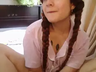 Merida-Red's Live Sex Cam Show