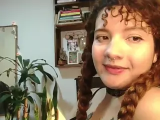 Merida-Red's Live Sex Cam Show
