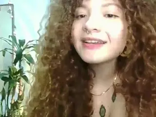 Merida-Red's Live Sex Cam Show