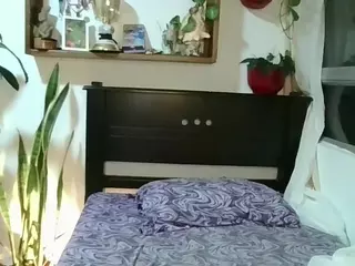 Merida-Red's Live Sex Cam Show