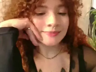 Merida-Red's Live Sex Cam Show