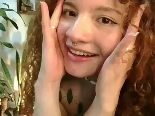 Merida-Red's Live Sex Cam Show