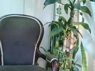Merida-Red's Live Sex Cam Show