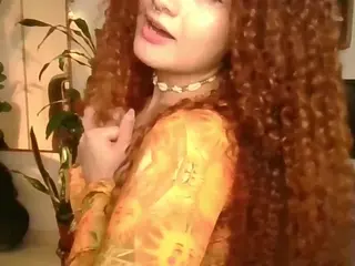 Merida-Red's Live Sex Cam Show