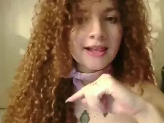 Merida-Red's Live Sex Cam Show