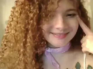 Merida-Red's Live Sex Cam Show