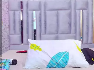 naughtyebonyy's Live Sex Cam Show