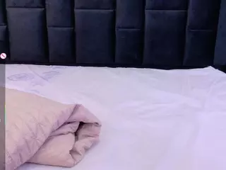 naughtyebonyy's Live Sex Cam Show