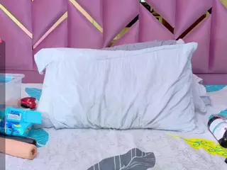 naughtyebonyy's Live Sex Cam Show