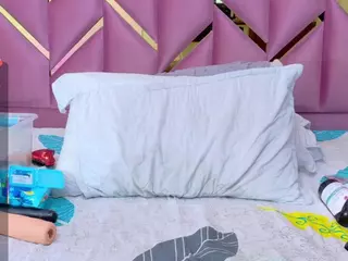 naughtyebonyy's Live Sex Cam Show