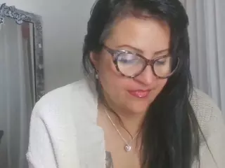 Salmamilf's Live Sex Cam Show