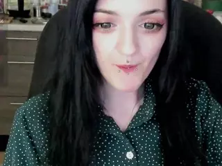 Lina's Live Sex Cam Show