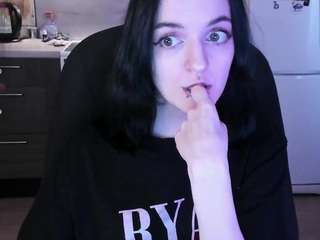 Live cam show with Lina