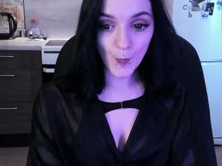 Live cam show with Lina
