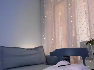 LinaStones's Live Sex Cam Show