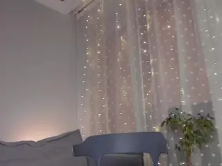 LinaStones's Live Sex Cam Show