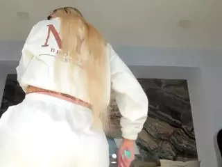 SophiePalmerx's Live Sex Cam Show