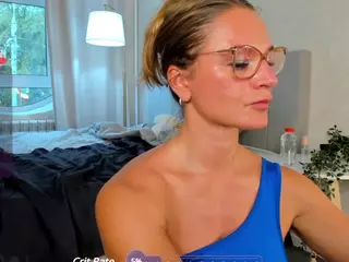 Tea's Live Sex Cam Show
