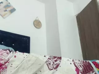 Queensquiirt1's Live Sex Cam Show