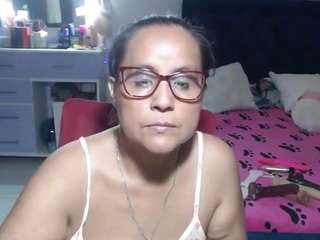 Offline cam show with Samy-mature
