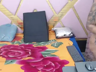 ChloexBigAass's Live Sex Cam Show