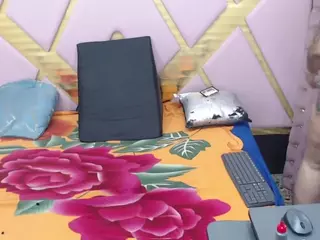 ChloexBigAass's Live Sex Cam Show