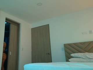 Live cam show with melonsboobss