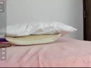 Naommi-Lapaglia's Live Sex Cam Show