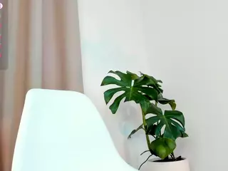 Lau''s Live Sex Cam Show