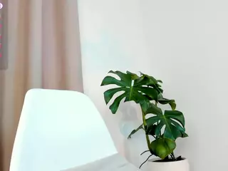 Lau''s Live Sex Cam Show
