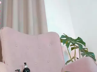 Laura's Live Sex Cam Show