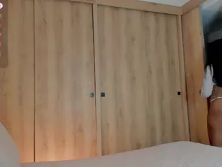 Laura's Live Sex Cam Show